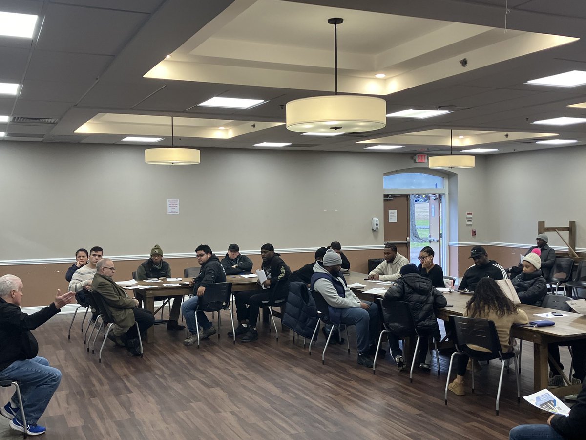 EDCNJ1's tweet photo. Great turnout at our Info Session for Construction Trades with our partner, the Hudson County Building and Construction Trades Council. The time to prep for upcoming Union apprenticeship applications is now. #Construction trades! https://t.co/iQMOGajjBw