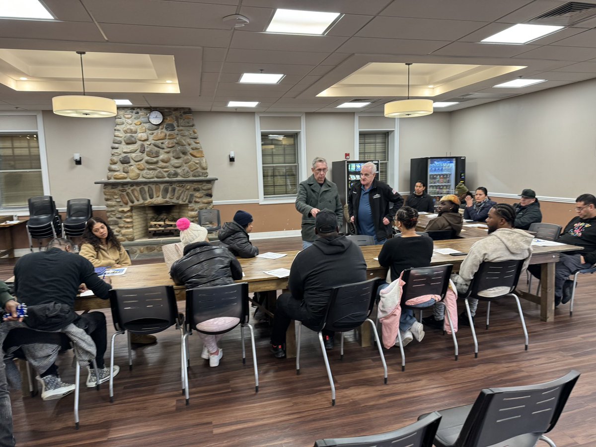 EDCNJ1's tweet photo. Great turnout at our Info Session for Construction Trades with our partner, the Hudson County Building and Construction Trades Council. The time to prep for upcoming Union apprenticeship applications is now. #Construction trades! https://t.co/iQMOGajjBw