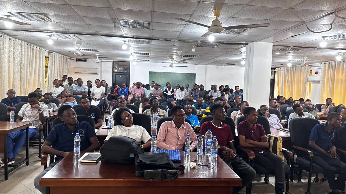 TAAS_MUHAS's tweet photo. First meeting of the year and we are very Grateful for the collaborative spirit which is a success as an association. 

A big thank you to everyone involved;
Looking forward to achieving more together.
We are a proud TEAM.!!
#anesthetistsinmaking
#2024 https://t.co/yOyxSWxKzu