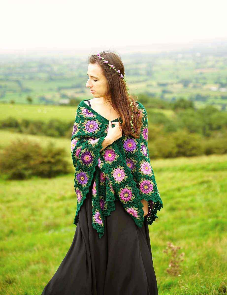 MagpieMoonlight's tweet photo. Spring Flowers πΏππΈππΏ
Two new BIG snuggly shawls to brighten these last cold days of winter π€
https://t.co/mwZQKtxZHy
#springiscoming #hedgewitch #gardenwitch #naturewitch #springflowers #greenmagick #imbolc #purpleflowers #primulas #cottagecore #springcottagecore #pagan https://t.co/Zf3N3oYLNm