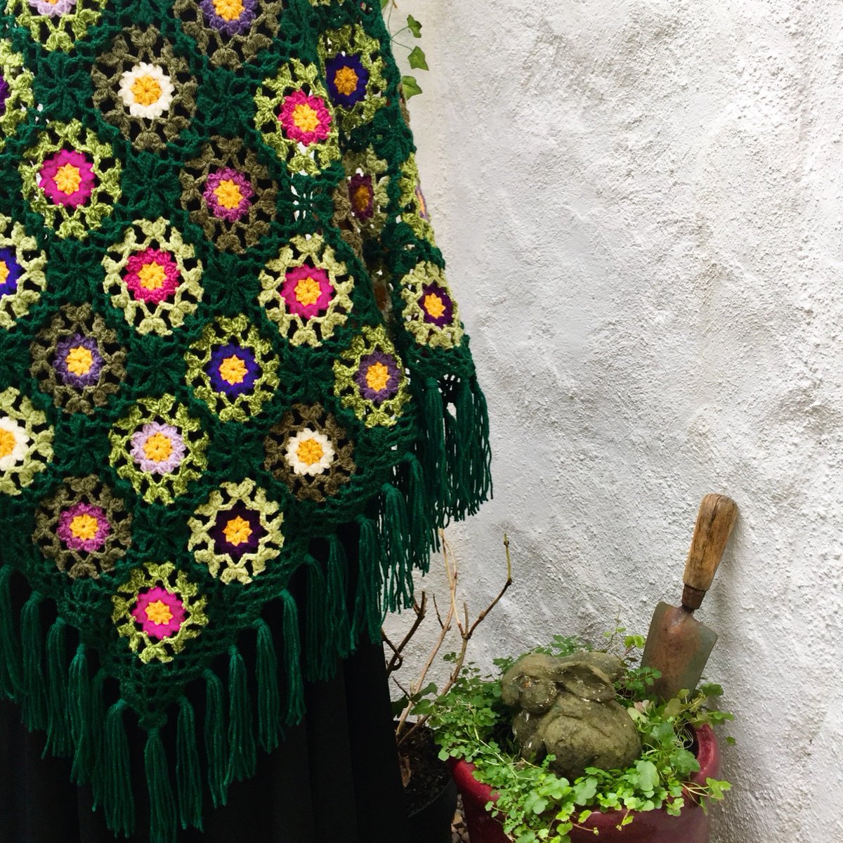 MagpieMoonlight's tweet photo. Spring Flowers πΏππΈππΏ
Two new BIG snuggly shawls to brighten these last cold days of winter π€
https://t.co/mwZQKtxZHy
#springiscoming #hedgewitch #gardenwitch #naturewitch #springflowers #greenmagick #imbolc #purpleflowers #primulas #cottagecore #springcottagecore #pagan https://t.co/Zf3N3oYLNm