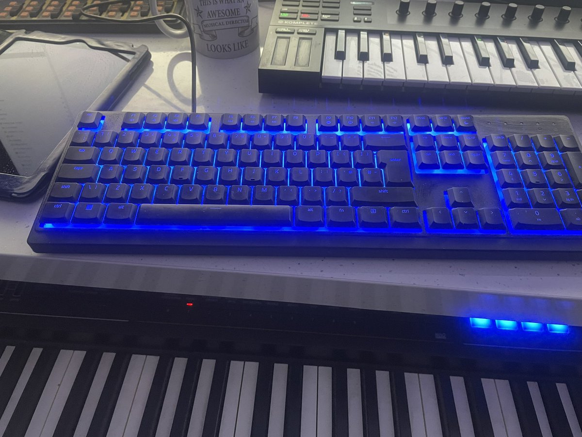 kenwhelan's tweet image. #100DaysOfPractice Day 13

I have social media ennui at the moment so I’m posting these when I feel up to it.

This week has been spent doing work on accordion, practice for an orchestral piece coming later in the year and a bit of modal jazz today on piano.