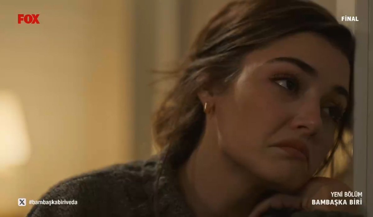 diziveefilmler's tweet photo. Bir insan ne kadar çaresizse o kadar çaresizim.

#BambaşkaBiri #HandeErçel https://t.co/6LRS82Ilhw