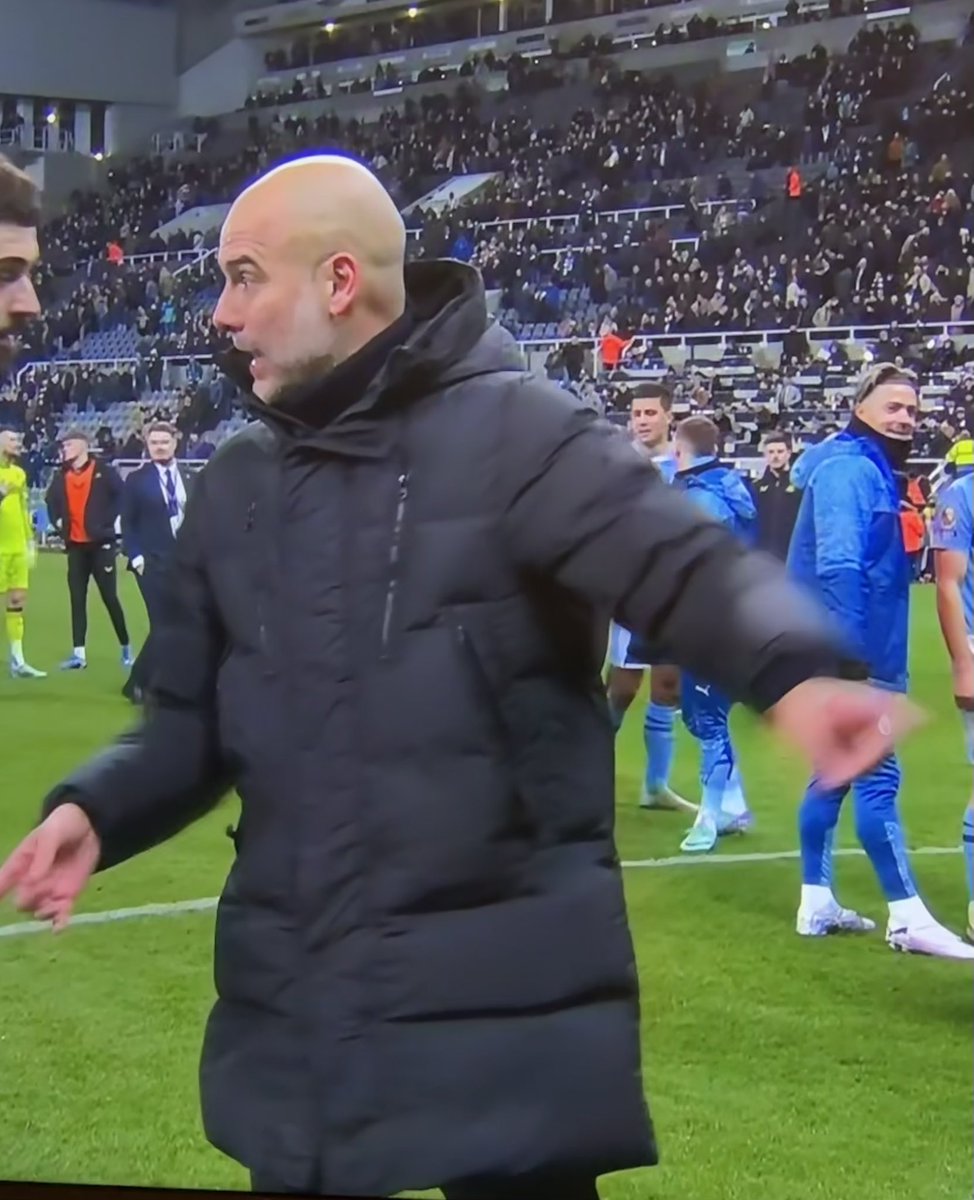 paddypower's tweet photo. ‘I know we’ve just won, but the camera is on us so let me pretend to give you some useless tactical advice.’ https://t.co/NdpWUrRQV2