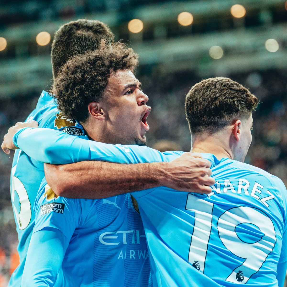 ManCity's tweet photo. OSCAR BOBB, BOBB, BOBB! 🇳🇴🤩 https://t.co/QHN2YGaMb9