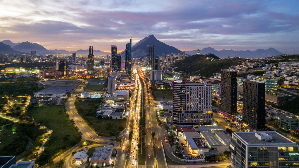 jvlopez's tweet photo. Zona metropolitana de Monterrey, Nuevo León. https://t.co/2jPAmvJaIA