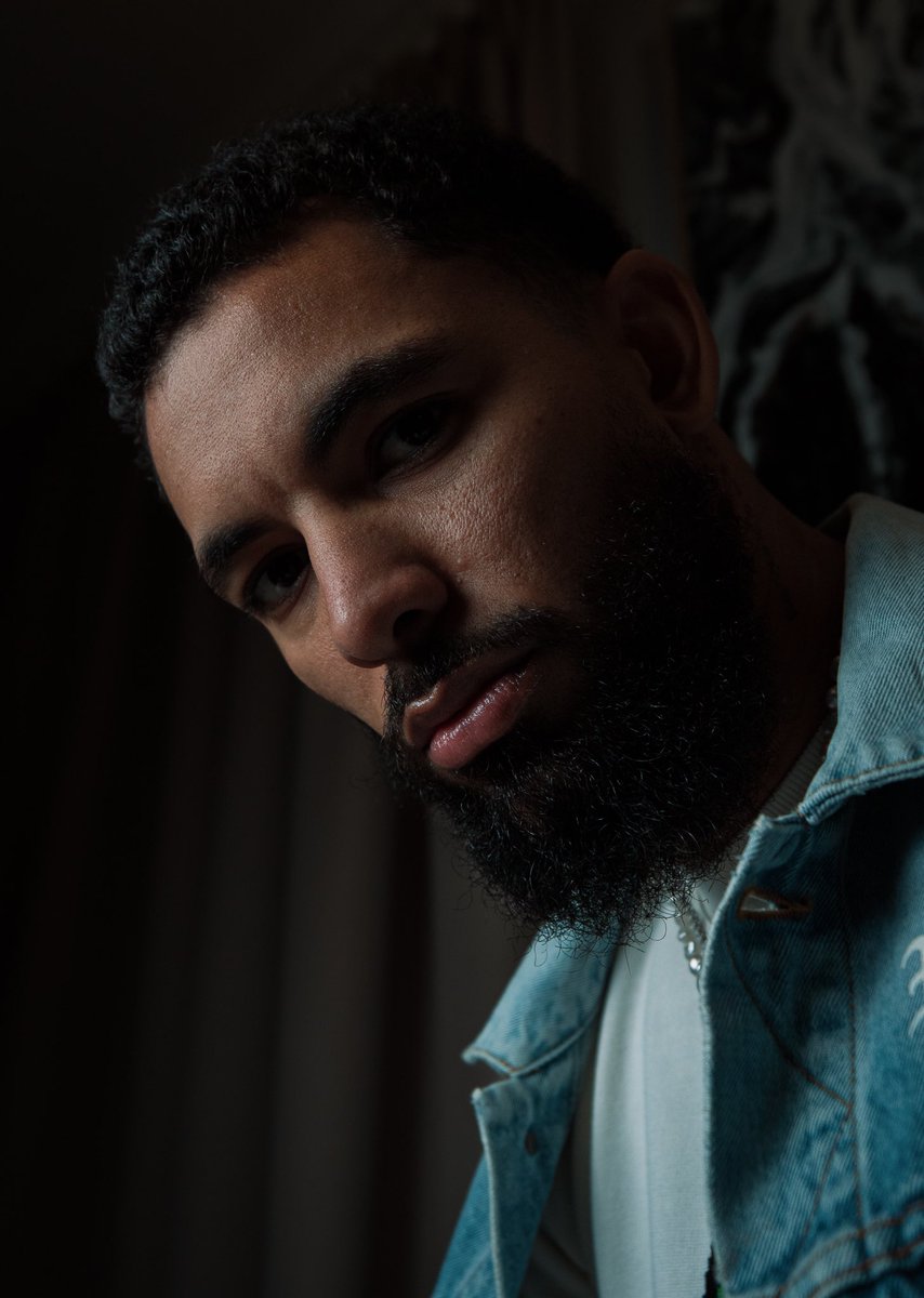 Douglas Luiz (@dgoficial) on Twitter photo 