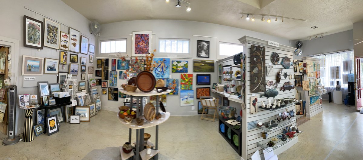 Serenasierra's tweet photo. Today is 2nd Sat Artwalk at Main St, Bay St Louis, MS.
Shops open late till 7pm .

#art #paintings #jewelry #sculptures #mosaics #pottery #photography #clayworks #gallery220 #gallery220bsl #2ndsatartwalk #satartwalk #artwalk #baystlouisms #hancockcountyms https://t.co/qdqwoP7VnN