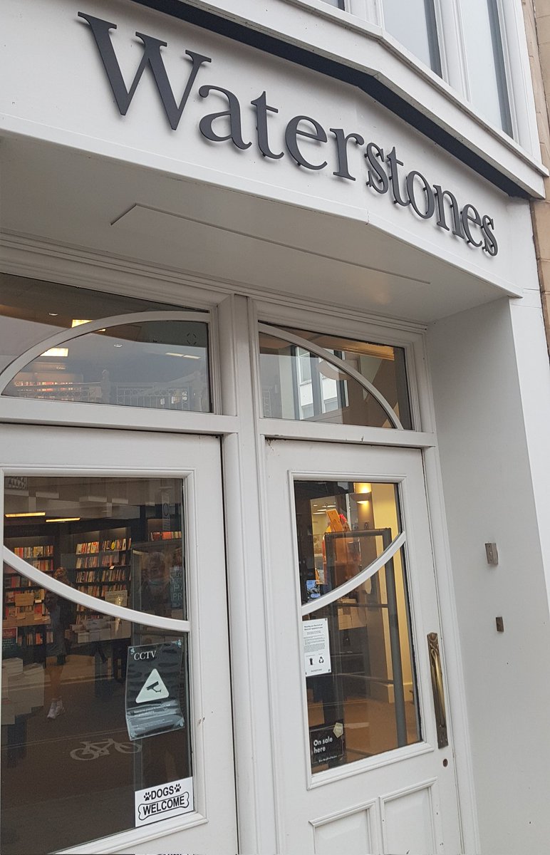RichardsonRuthy's tweet photo. Bongo & I are thrilled the Waterstones Derby is dog friendly 😍 2 things I absolutely adore: books and dogs! #dogfriendy https://t.co/OAfMuVzkid