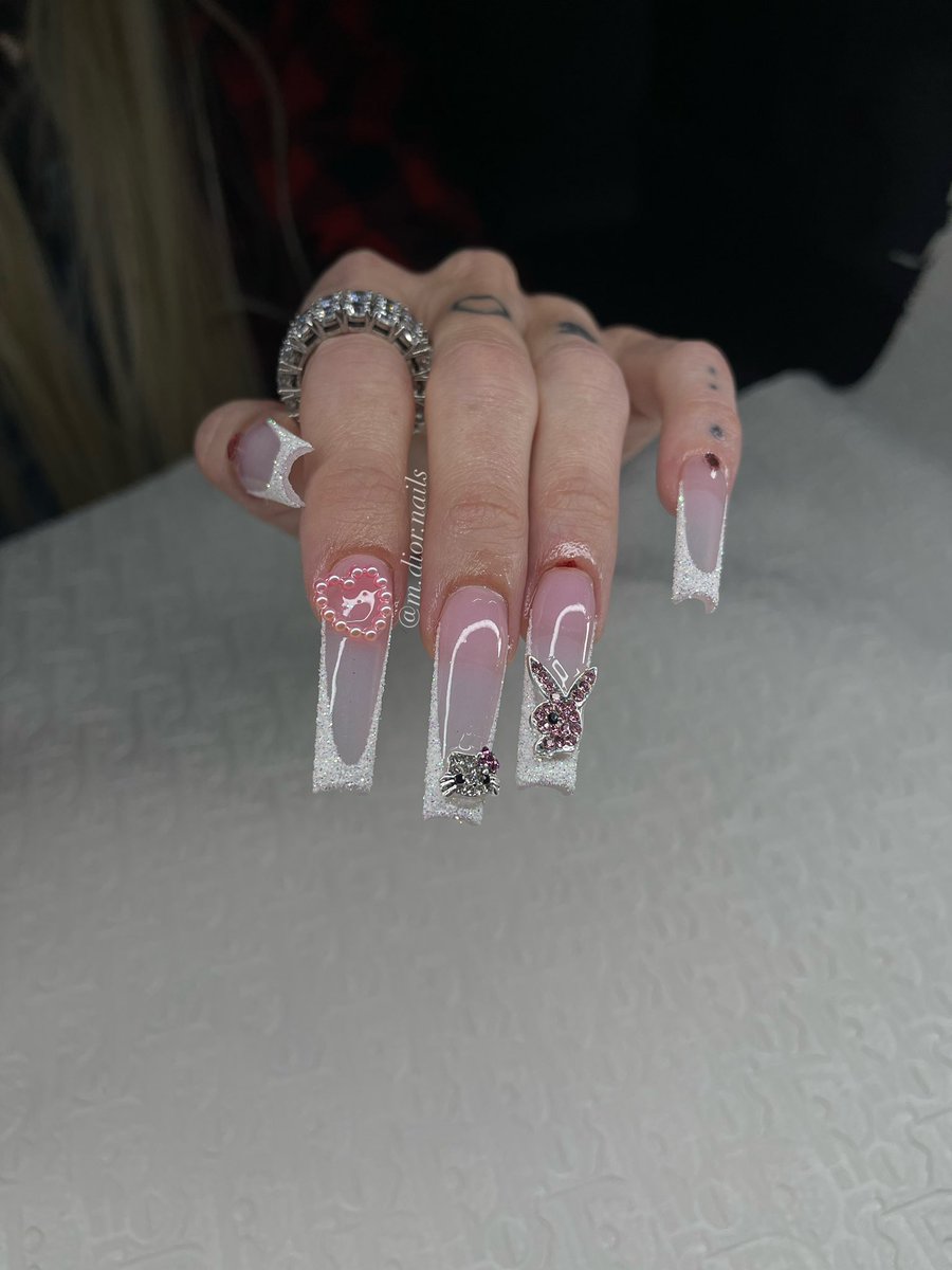 mdiornails's tweet photo. ✨ Best 𝒏𝒂𝒊𝒍 𝒕𝒆𝒄𝒉 💅🏻 in Northglenn, Colorado 📍
DM to book your appointment today! 💌♥️
.
#nails #denvernails #nailinspo #coloradonails #nailtech #denver #fyp #fypageシ #thorton #pinknails #trendingnails https://t.co/biNYQAwcIQ