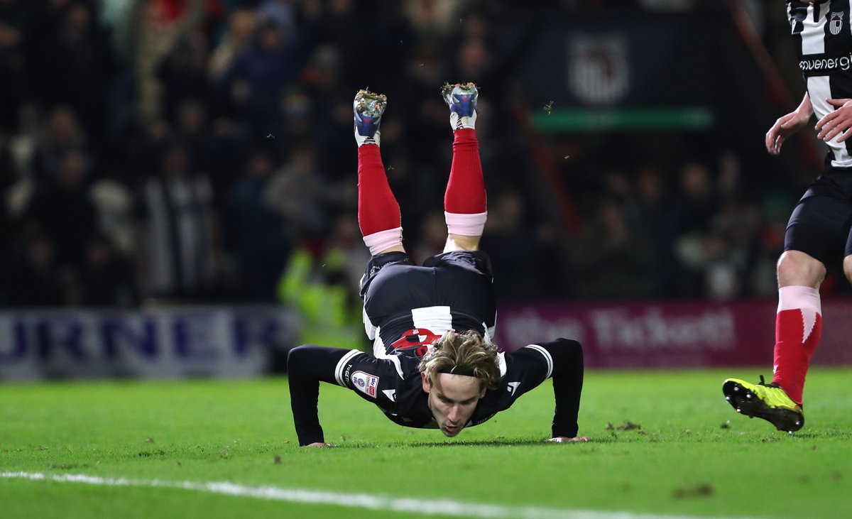 Full album of pics from a crazy game between @officialgtfc & @Official_NCFC which finished 5-5 are here if you want a look: facebook.com/media/set/?van… @GrimsbyLive @grimsbytownlive @dannyrose_32