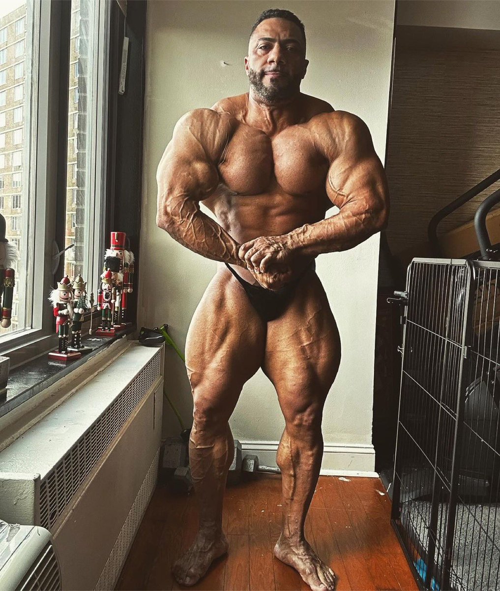 FLEX_Magazine's tweet photo. Repost from @justindifbb
•
Saturday morning check in 279.4 lb , 6 week and 5 day out to @arnoldsports , let this game begins
#arnoldclassic #working #progress #ifbbproleague #bodybuilding #beaslan #thenightmare #beaslan #chickenpound #chickenchampions #motivation https://t.co/0Rw6Eb5anl