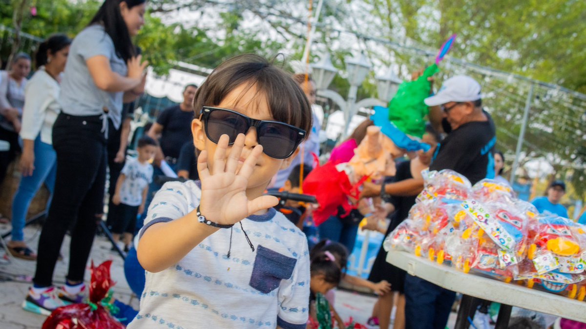 NI_LaUnion's tweet photo. Conchagua, La Unión 📍

En una tarde alegre, risas resonaron en todo el lugar mientras los niños jugaban felices, y los adultos compartían muy animados, juntos a @nuevasideas 🩵🩵 https://t.co/emw4dzQqYL