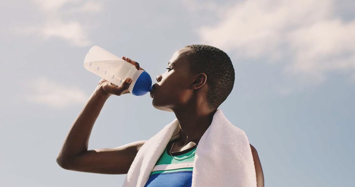 ExpertHydration's tweet photo. 💧 Staying hydrated is key! What's your go-to drink to stay refreshed – water, infused water, or something else? Share your hydration hacks! #StayHydrated https://t.co/uLIrEg8fUW