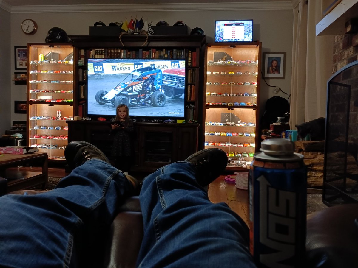 Got my <a href="/NosEnergyDrink/">NOS Energy Drink</a> and <a href="/FloRacing/">FloRacing</a> on two screens for the <a href="/cbnationals/">Chili Bowl Nationals</a> and Wild West Shootout <a href="/VadoSpeedway/">Vado Speedway Park</a> #tweetyourfloseat