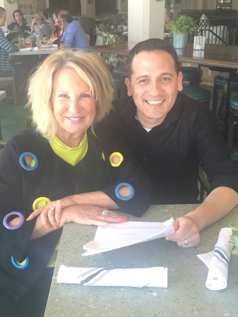 EastWestLit's tweet photo. Thought we took a screenshot of our amazing ZOOMtacular with @Author_Cisneros but here's one from the archives. Thank you Ernesto, for sharing your time and insights with us today. Cheers to the mothership &amp; hope, connections, rebuilding, those other words --haha--&amp; coddiwomple. https://t.co/nMS1e420VZ