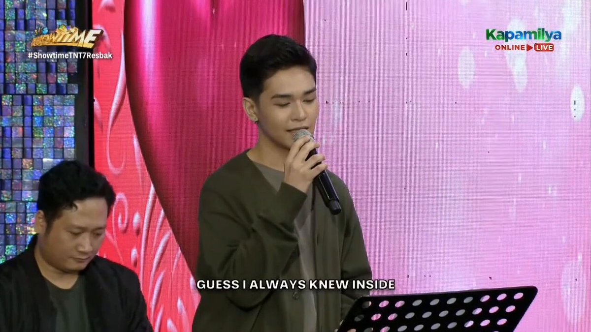 Gael13Its's tweet photo. REIVEN UMALI 

#ReivenUmali | @reiven_umali https://t.co/EH1sLl7omV