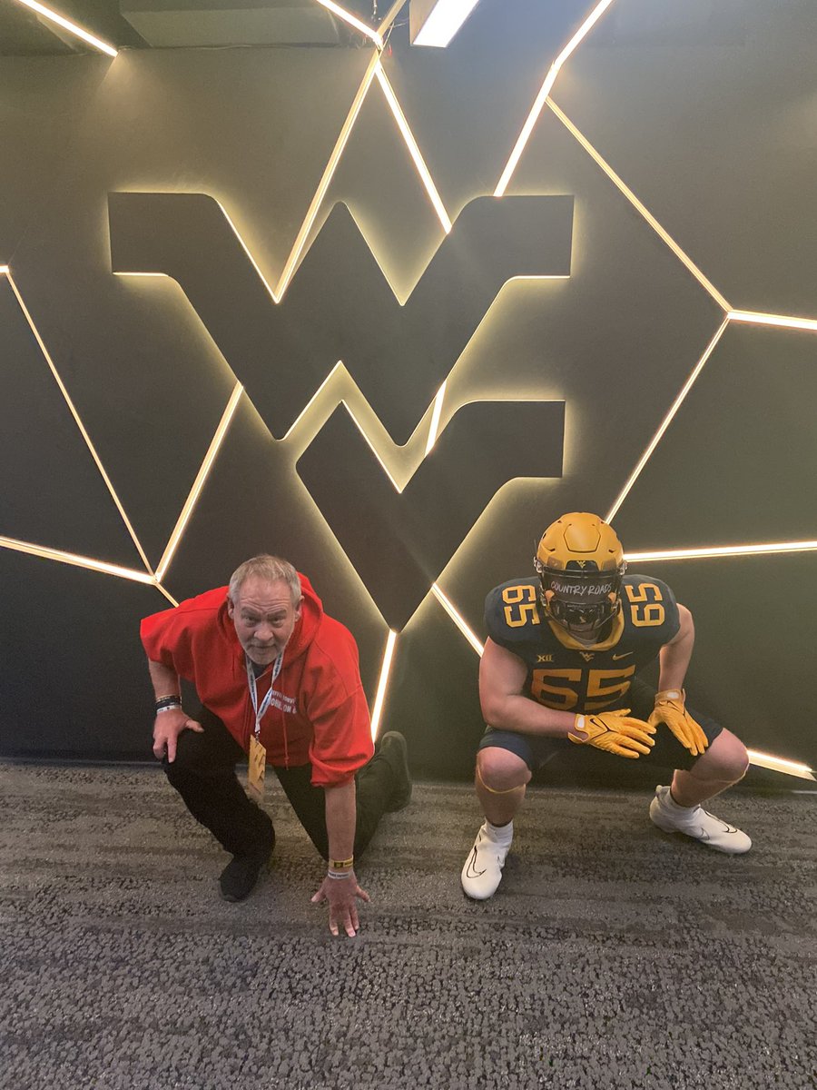 ChanceJohnso_25's tweet photo. Had an amazing visit at @WestVirginiaU had a great time hope to be back soon @CoachMillz_ @CoachMooreWVU @2smoothkriminal @CoachDMCH https://t.co/nnaU99k4cr