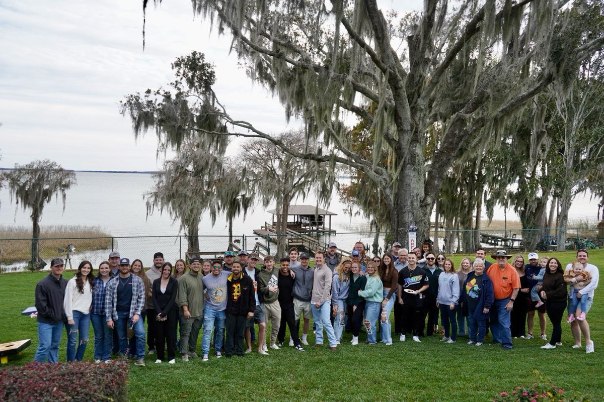 RBillings13's tweet photo. Even with the rain washing out our alumni game this afternoon we still had a fantastic turnout! Thank you to all the Lake-Sumter baseball alumni &amp; their families that came out today! You always make this day very special &amp; I’m so humbled to be a part of it! #WingsUp https://t.co/lkbOD75q5e