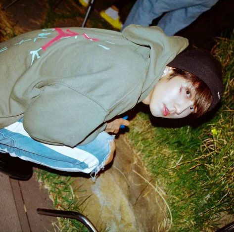 hannanormal's tweet photo. ▶︎ •၊၊||၊|။||||။၊|• 14:09 
["I'm Han Jisung — but that's a little formal, you can just call me Jij. I've been a paranormal investigator / vlogger for nearly 7 years, and i'm still definitely not terrified. Come watch someday? End."]

👻◞ ꙳ ๋࣭ ⭑ ` (Parody Account) https://t.co/VUH9m9UoSC