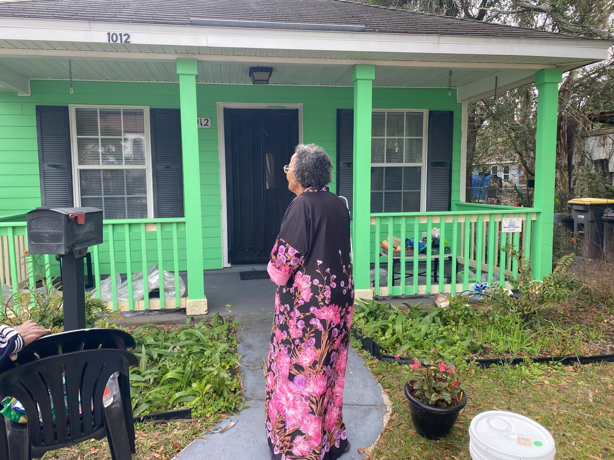 SBWout's tweet photo. Today was cold and windy but I  enjoyed @unitedwaynefl day of service activity. We were a team of three moving at the speed of light to get it done! https://t.co/V4NkoaXrgz