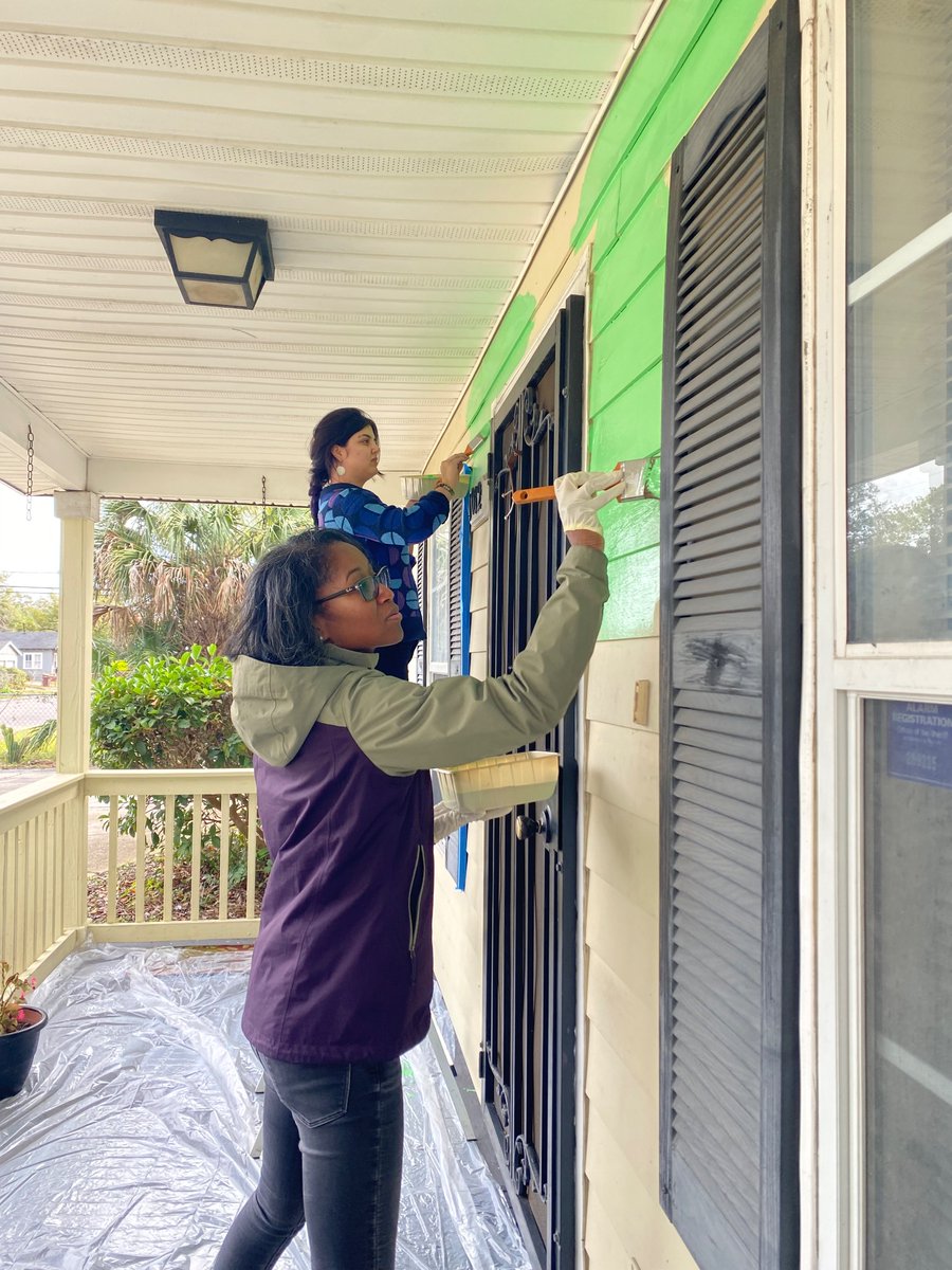 SBWout's tweet photo. Today was cold and windy but I  enjoyed @unitedwaynefl day of service activity. We were a team of three moving at the speed of light to get it done! https://t.co/V4NkoaXrgz