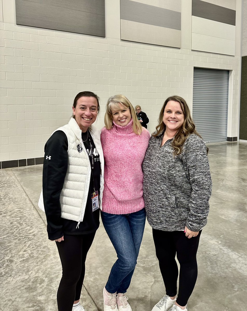 AllieTenny's tweet photo. Congratulations to @BL_Brigade, the hardest working drill in the game, on their 2nd place finish at the @TAPPSdance State Championships! #GoBrigade #GoFriars 🖤👯‍♀️🥈 https://t.co/GZ9VcqzEeK