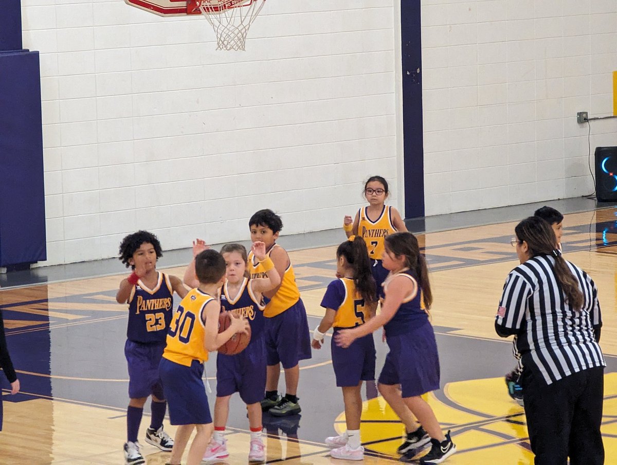 barnes_glenn's tweet photo. Great morning at Aransas Pass Youth Basketball. Future Panthers playing like champions. I really enjoyed watching the kids, it bought back some great memories. #WeAreAPPanthers https://t.co/DW4e04OyKI