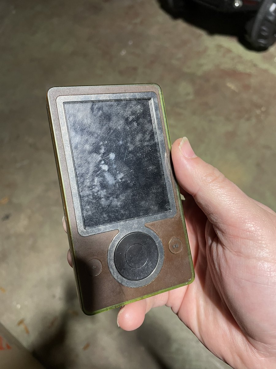 HYP3rBeam_'s tweet image. Do I remember what now?

#ImOld #PeakTechnology