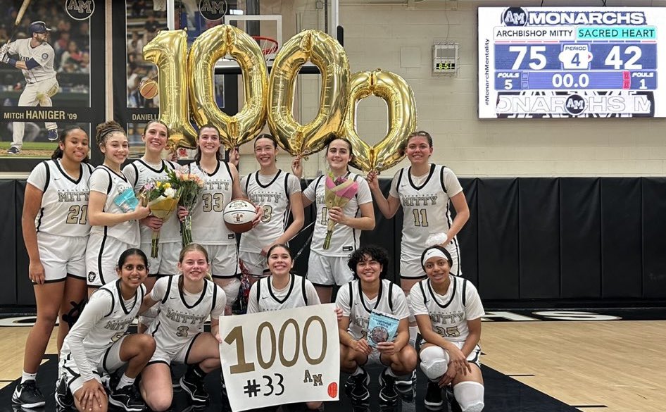 NaismithTrophy's tweet photo. 🎉CONGRATULATIONS🎉 

Our @jerseymikes Naismith Girls’ High School POY Watch List Member @MorganCheli crossed the 1,000 point mark on Friday! 

📸: @mitty_wbb 

#JerseyMikeNaismith https://t.co/YjcM8zIgwf