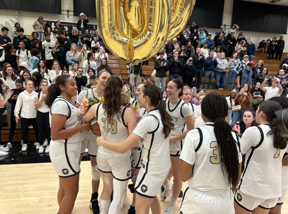 NaismithTrophy's tweet photo. 🎉CONGRATULATIONS🎉 

Our @jerseymikes Naismith Girls’ High School POY Watch List Member @MorganCheli crossed the 1,000 point mark on Friday! 

📸: @mitty_wbb 

#JerseyMikeNaismith https://t.co/YjcM8zIgwf