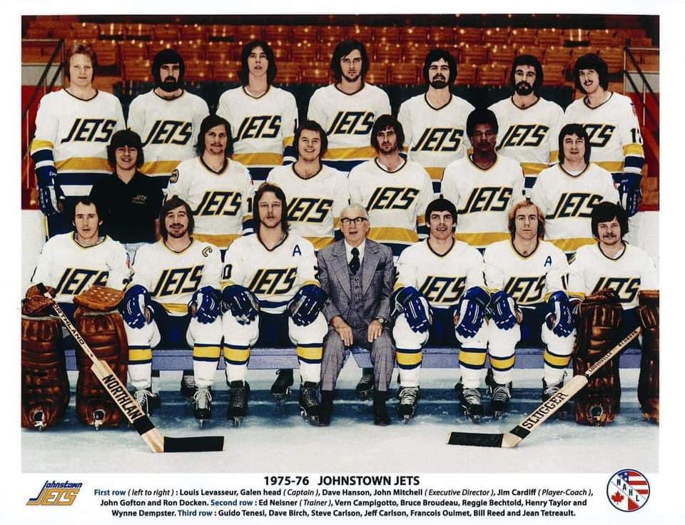 steve_carlson17's tweet photo. Enjoy getting these๐
#oldtimehockey #puttingonthefoil #jets #skipjacks https://t.co/XavejyxM4Y