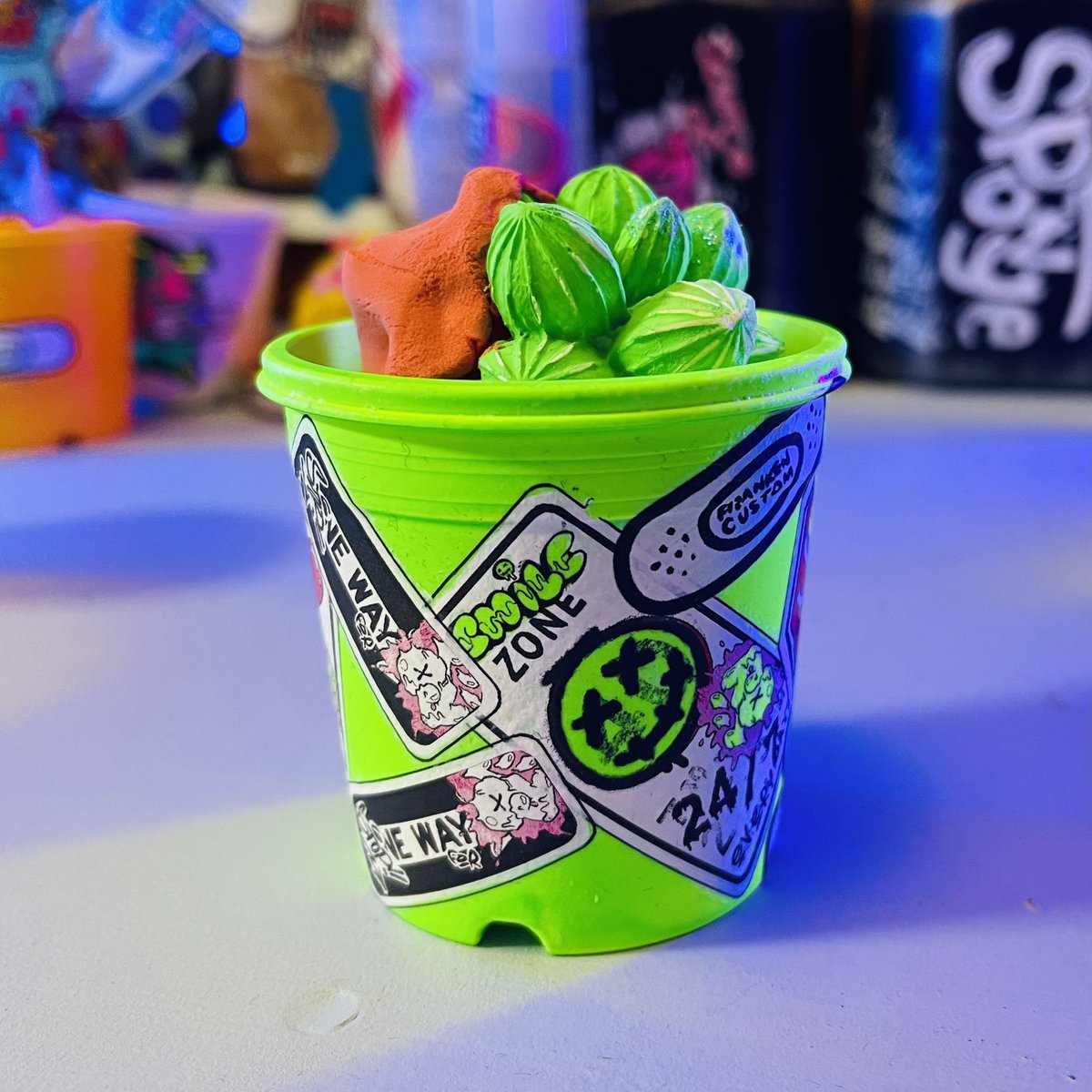 FrankenCustom's tweet image. 試作1号☝️
諸々調整🧟‍♂️

#多肉植物 #다육식물  #succulent  #plants  #echeveria  #リメ鉢  #franken_custom   #custom #BANSOCO #ばんそーこー