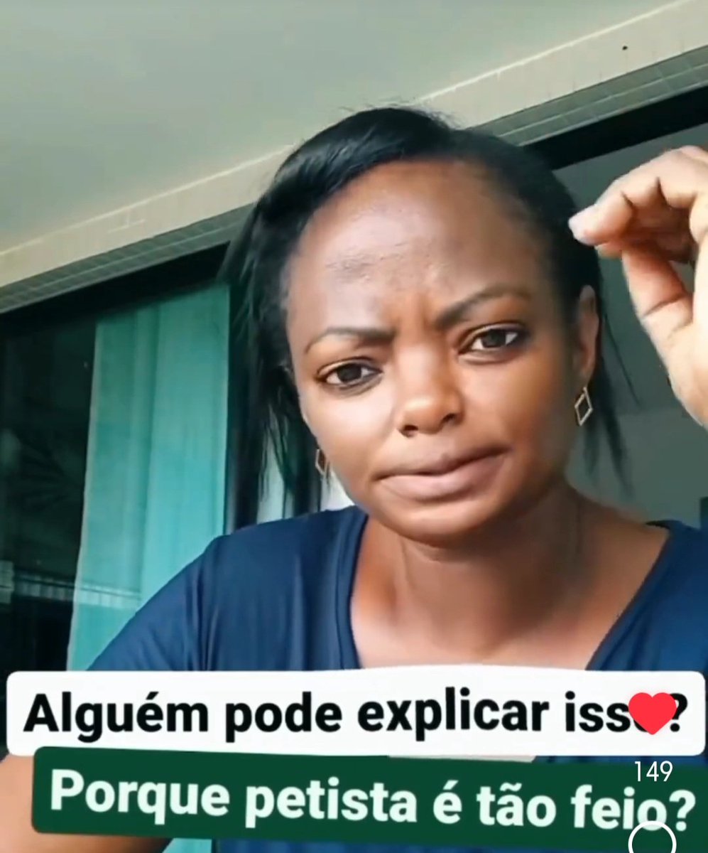 CantiiSandra's tweet photo. A bolsonarista dizendo que petistas são feios.😡
Aqui esta ela, a Deusa da beleza 👇
Se juntou a Michelle pra atacar Karina.
Vai sair candidata a vereadora na Bahia https://t.co/ChdUWIGZh5