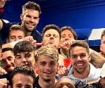 luisanfernando's tweet photo. Algunos jugadores parece que están deseando sacar los dientes a nuestra afición,les han vendido que somos su enemigos. NO somos enemigo de ustedes solo pedimos lucha,entrega y honor a nuestro escudo.Juntos somos más fuerte para mí un gesto fuera de lugar pero bueno+3 y a seguir💪🏻 https://t.co/9jJNyhFpEi