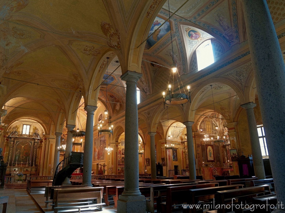 Campiglia Cervo #Biella #Italy: Interior of the Parish #Church of the Saints Joseph and Bernhard. Exif, full size img: milanofotografo.it/englishFotogra…
Read more: milanofotografo.it/englishSvagoCu…
#Piemonte #Italia #Italien @EcodiBiella @ExploreBiella @biellastoria @VecchiaBiella @diariodibiella