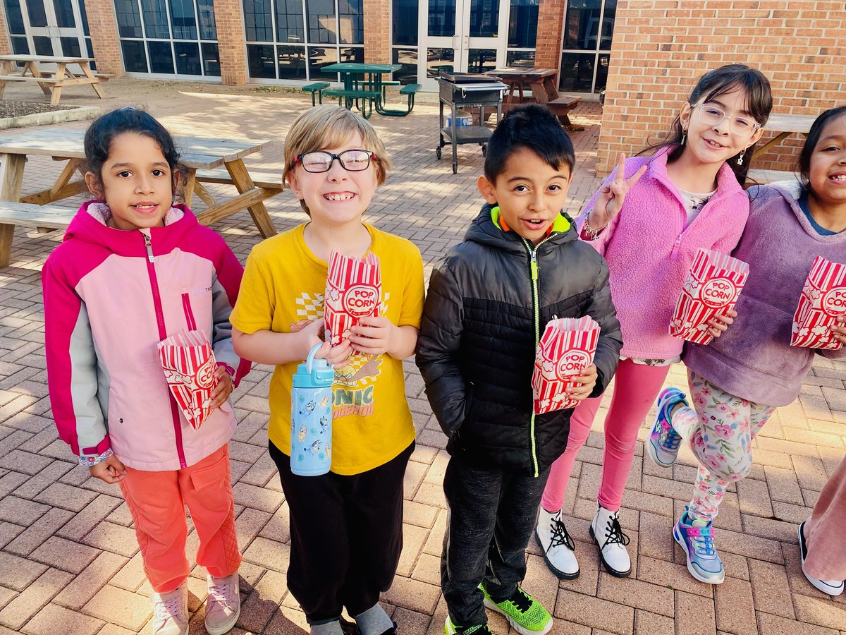 Mendez Elementary tweet media