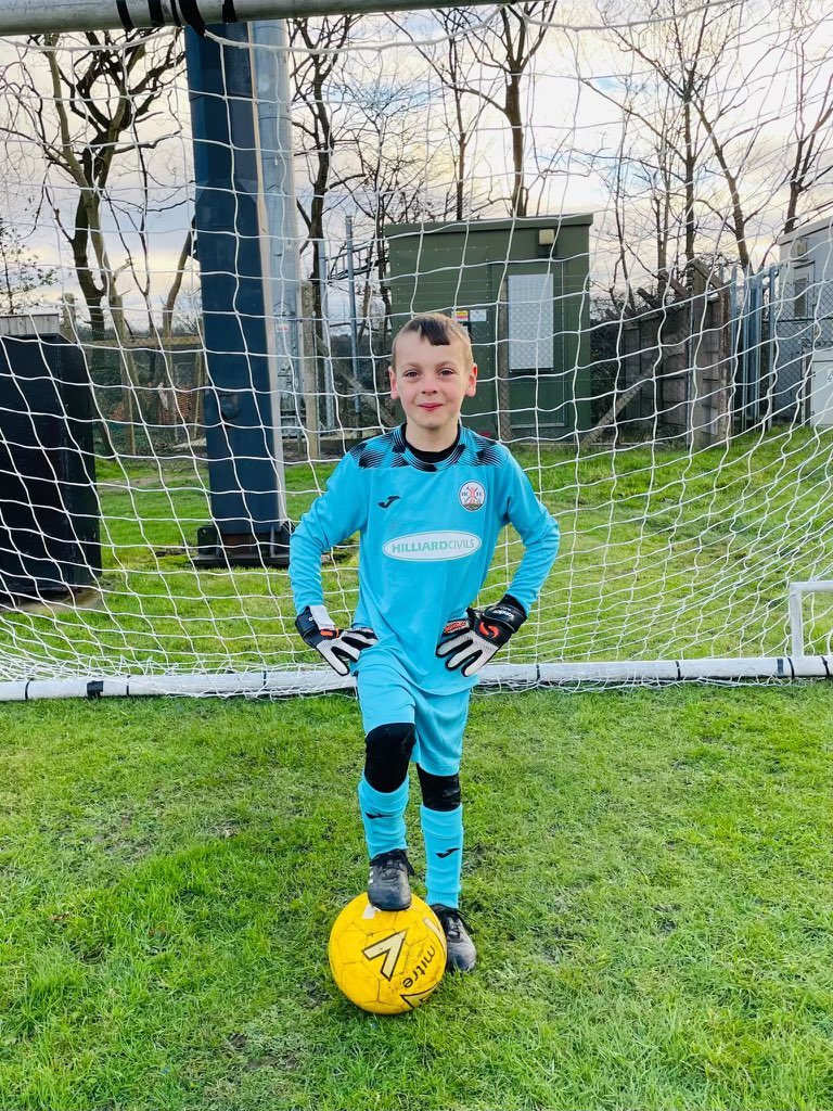 As ever huge thank you for todays support, bren a tough season upto press but your backing never falters, great to have one of our under 8 teams there today too 👏👏always love having them involved, thanks all 🧡🖤<a href="/heaybs/">Heaybs</a>