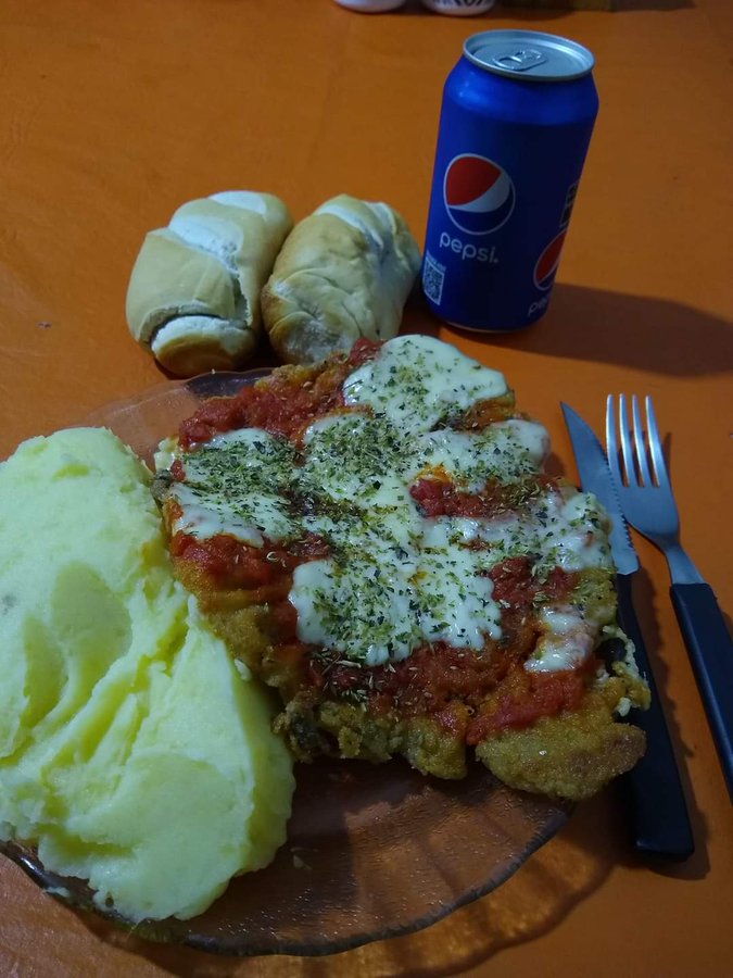 Ya te lastimaron mucho, vení que te hago unas napolitanas con puré.