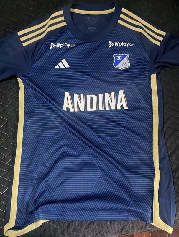 MillosDColombia's tweet photo. ¿Les gusta la nueva camiseta de Millonarios para el 2024? https://t.co/vhRbHvGhxQ