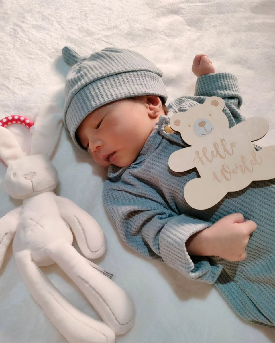 RenzKrizzle02's tweet photo. My little Rizaldy 😍🥰❤️
Ethan G. Rivera 👶

🗓️ January 5, 2024 | 🕐 11:58 AM
2.6 kg 
Via GA C-section (Sobrang sakit sa lalamunan as in) 🥹 https://t.co/OO15gCLsX4