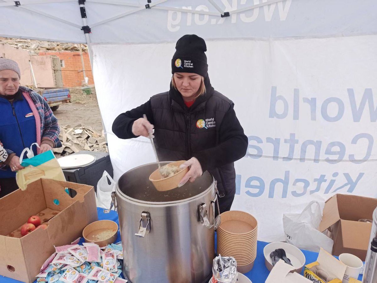 WCKitchen's tweet photo. WCK’s Emergency Response Team was on the ground for 9 days in Snihurivka supporting families after an early January missile strike hit the town. The attack destroyed dozens of residential buildings &amp; our team provided support while utilities were being restored.
#ChefsForUkraine https://t.co/DonMBVsMQC