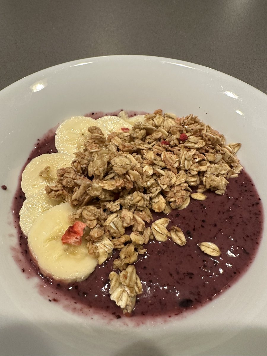 Self care Saturdays in #house2 this week meant healthy smoothie bowls- yummy!🥰🫐🍓🍌 #iloveboarding #smoothiebowls #healthytreats