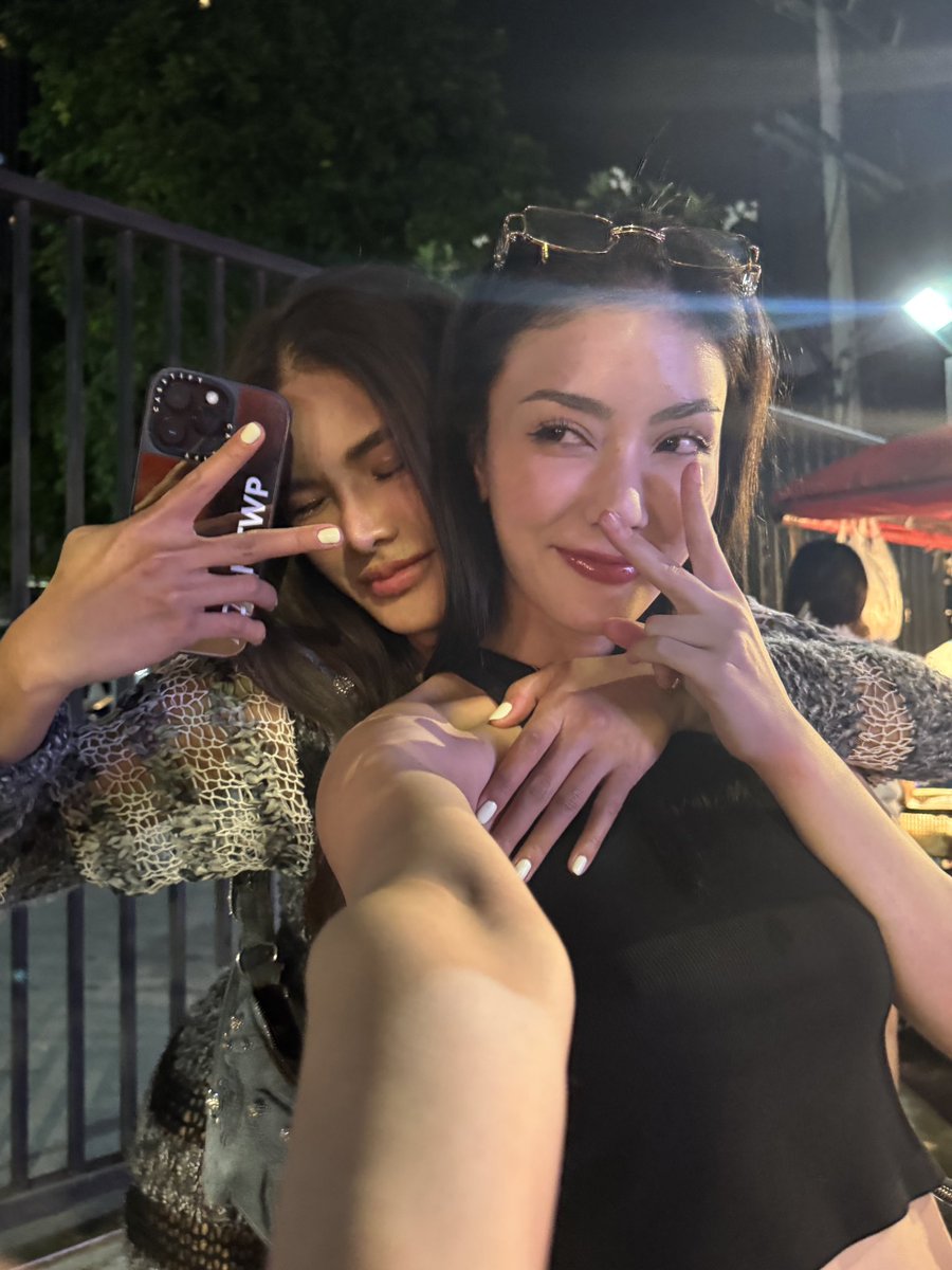 meenaxrina's tweet photo. 😚 https://t.co/VTkYN5D3Eg