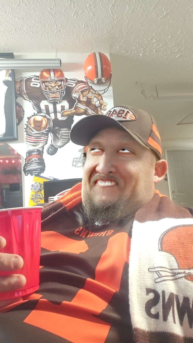 Wermzilla's tweet image. Gettin them #NFLPlayoffs vibez #GoBrowns #CLEvsHOU #believeland