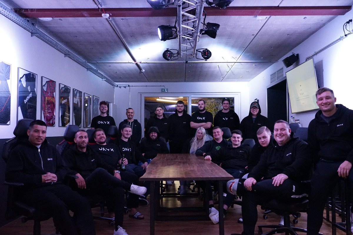 AziateTv's tweet image. Was ne Erinnerung🥹. Sollte Major werden 🤤