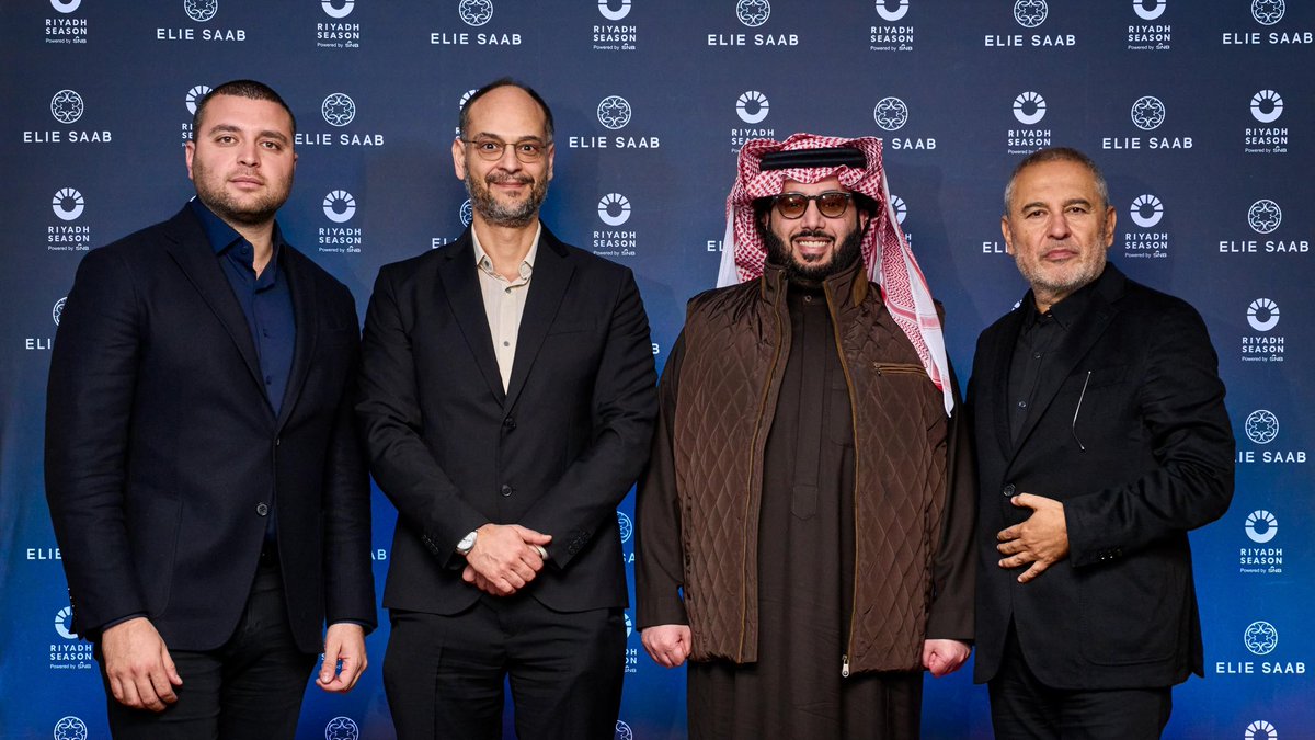بالتنسيق مع وزارة الثقافة وهيئة الأزياء 

توقيع شراكة بين #موسم_الرياض والمصمم العالمي إيلي صعب للعمل على مجموعة مستوحاة من روح موسم الرياض😍✨

<a href="/BadrFAlSaud/">بدر بن عبدالله بن فرحان آل سعود</a> 
<a href="/Turki_alalshikh/">TURKI ALALSHIKH</a> 
<a href="/MOCSaudi/">وزارة الثقافة</a> 
<a href="/FashionMOC/">هيئة الأزياء</a> 
<a href="/RiyadhSeason/">موسم الرياض | Riyadh Season</a>

#BigTime
#RiyadhSeason