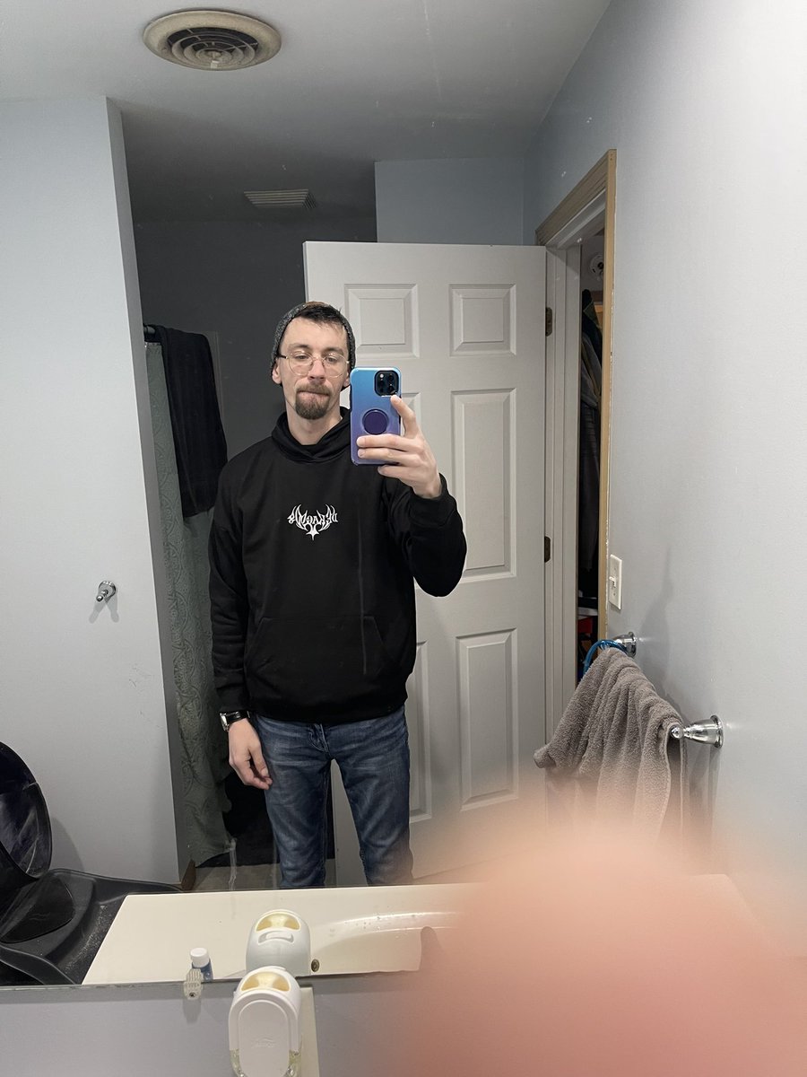 DevineOmni's tweet photo. Wow, and im really loving the quality, design and the way it looks on me, can’t wait to get some other merch from @DeraGodsNFT.   This is just TOO SICK! https://t.co/xEIfb4t2iF