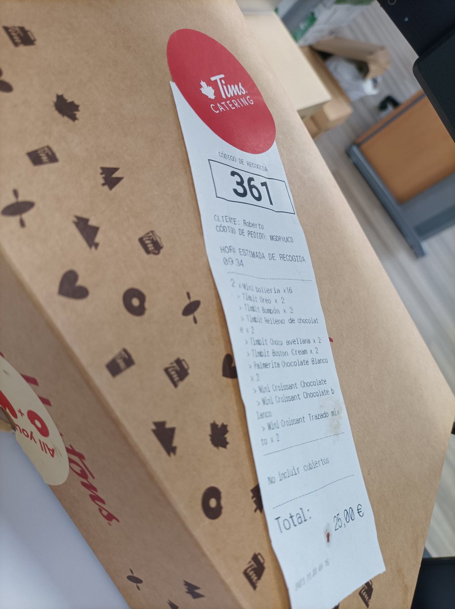 robertgomo's tweet photo. @TimHortonsES @Glovo_ES sigo esperando desde el 28/11 que se devuelva la mitad del importe del pedido 361 que vino la mitad de lo solicitado y no contenía lo que pedimos. https://t.co/2l7VgK5bTw