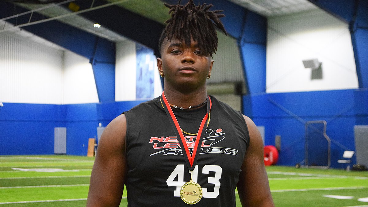 GPowersScout's tweet photo. Lufkin 2025 LB Kaden Hooper walked away with LB MVP honors at the @NextLevelD1 Top 100 Showcase in Houston.
I hear he is Terry Bussey's cousin, so the pedigree is strong.
#TXHSFB | @PaniniAmerica
NLA MVPs: https://t.co/hozGJFJdZz https://t.co/Zb4Zx9kuGu